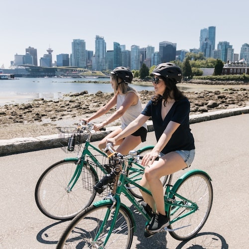 Discover Downtown Vancouver with the Grand Bike Tour!